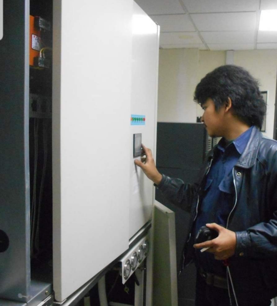 Service AC Presisi Tidak Dingin 
